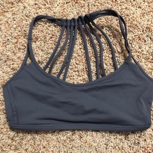 Lululemon size 6 sports bra